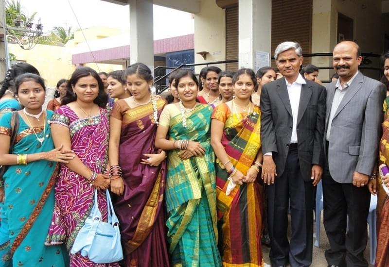 Karnataka State Akkamahadevi Women's University Bijapur Festival photo 4